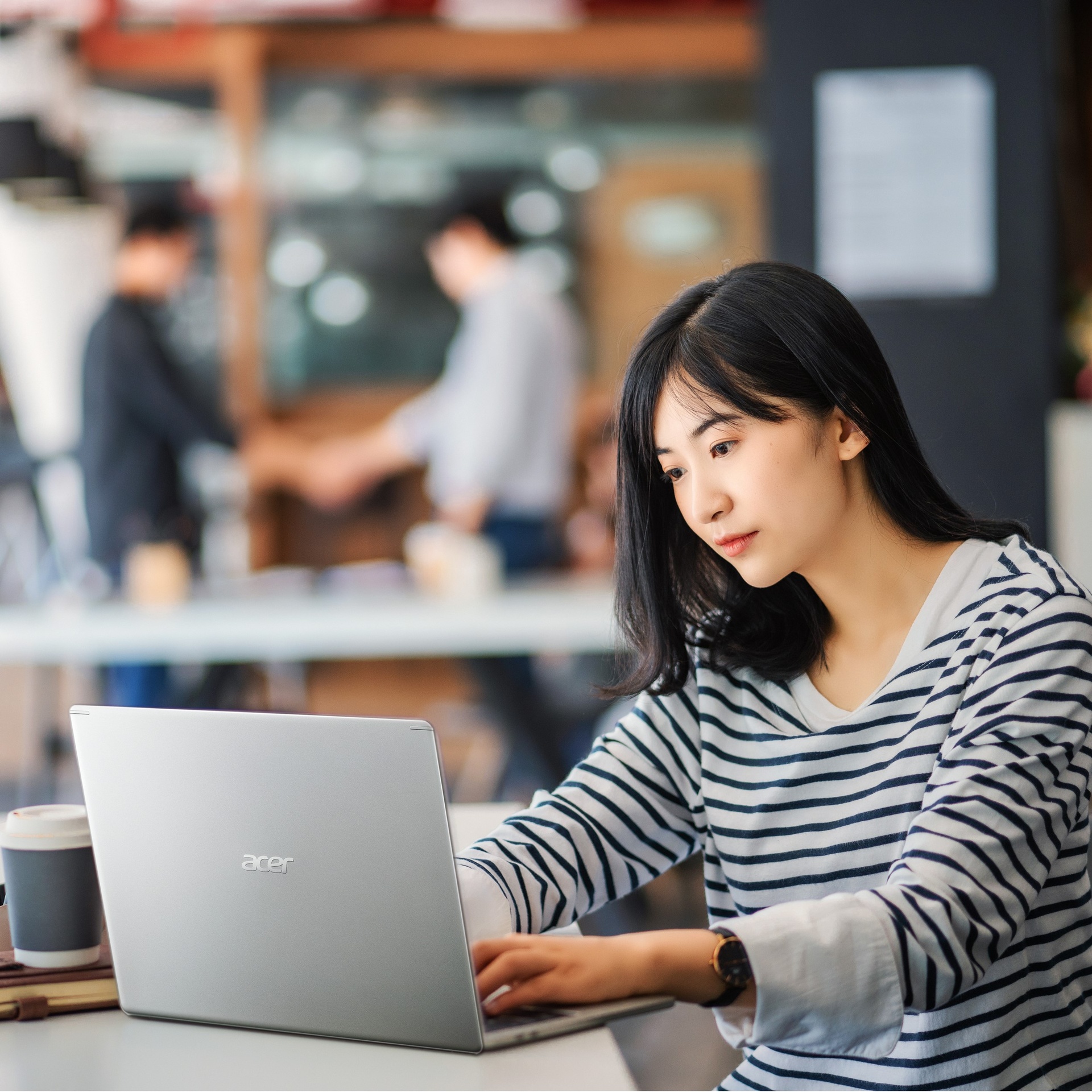 Acer Aspire 5 anh 3
