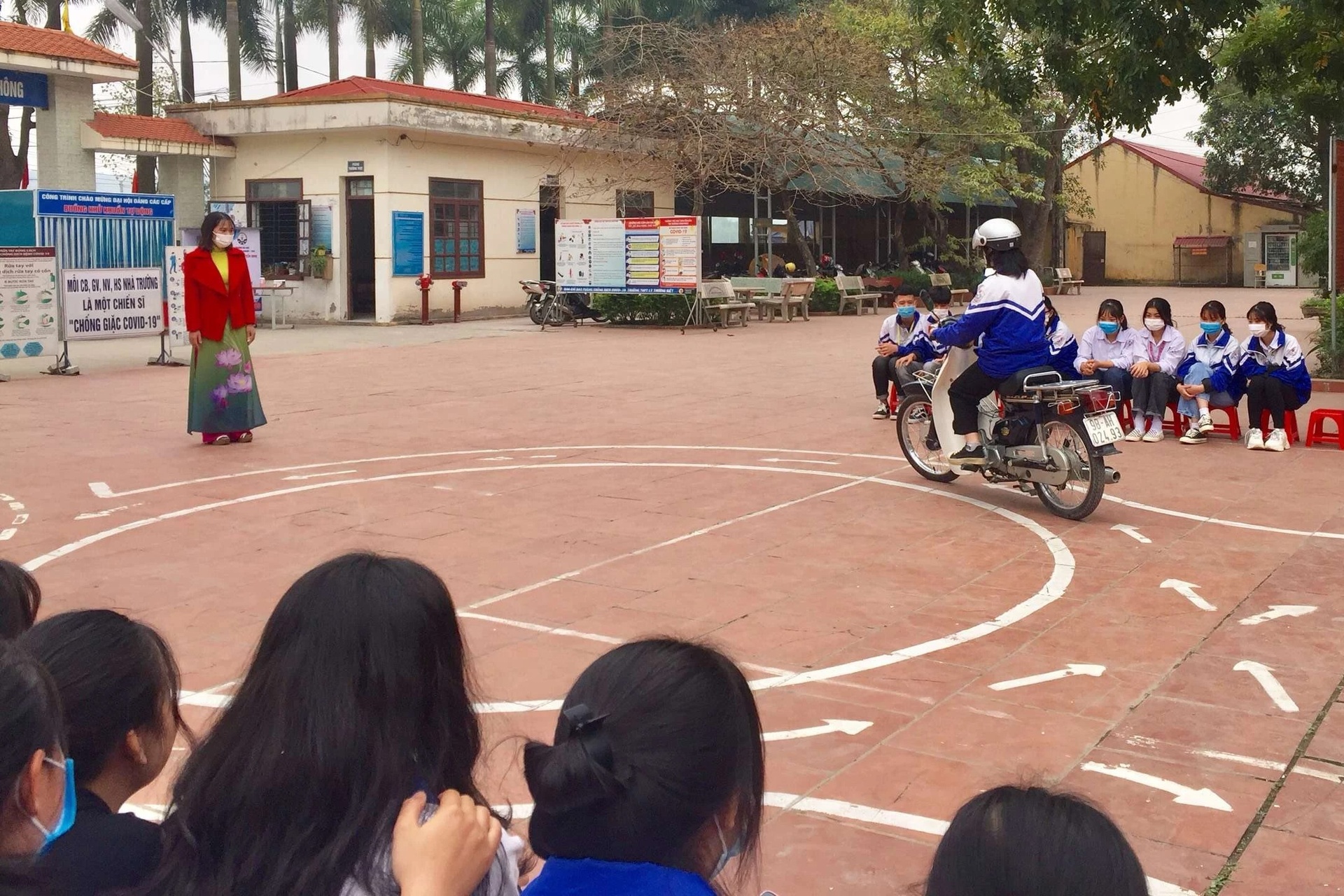 Honda dao tao ATGT anh 1