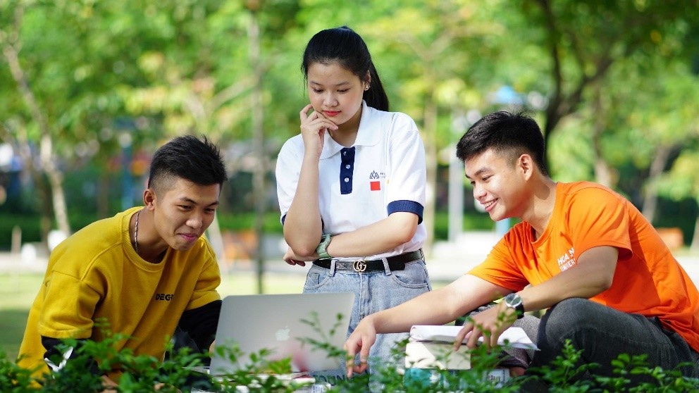 Dai hoc Hoa Sen tuyen sinh anh 1