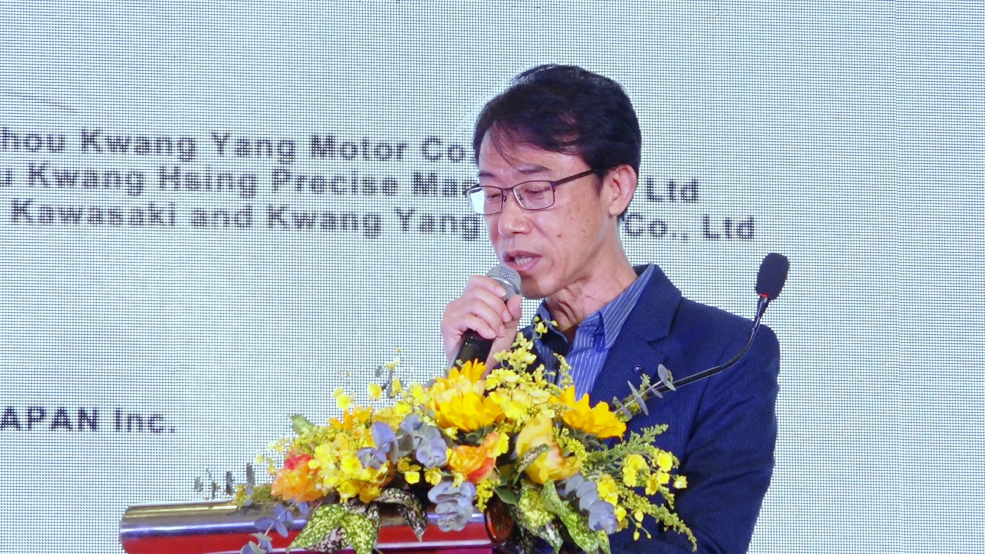 Xciting S350 anh 2