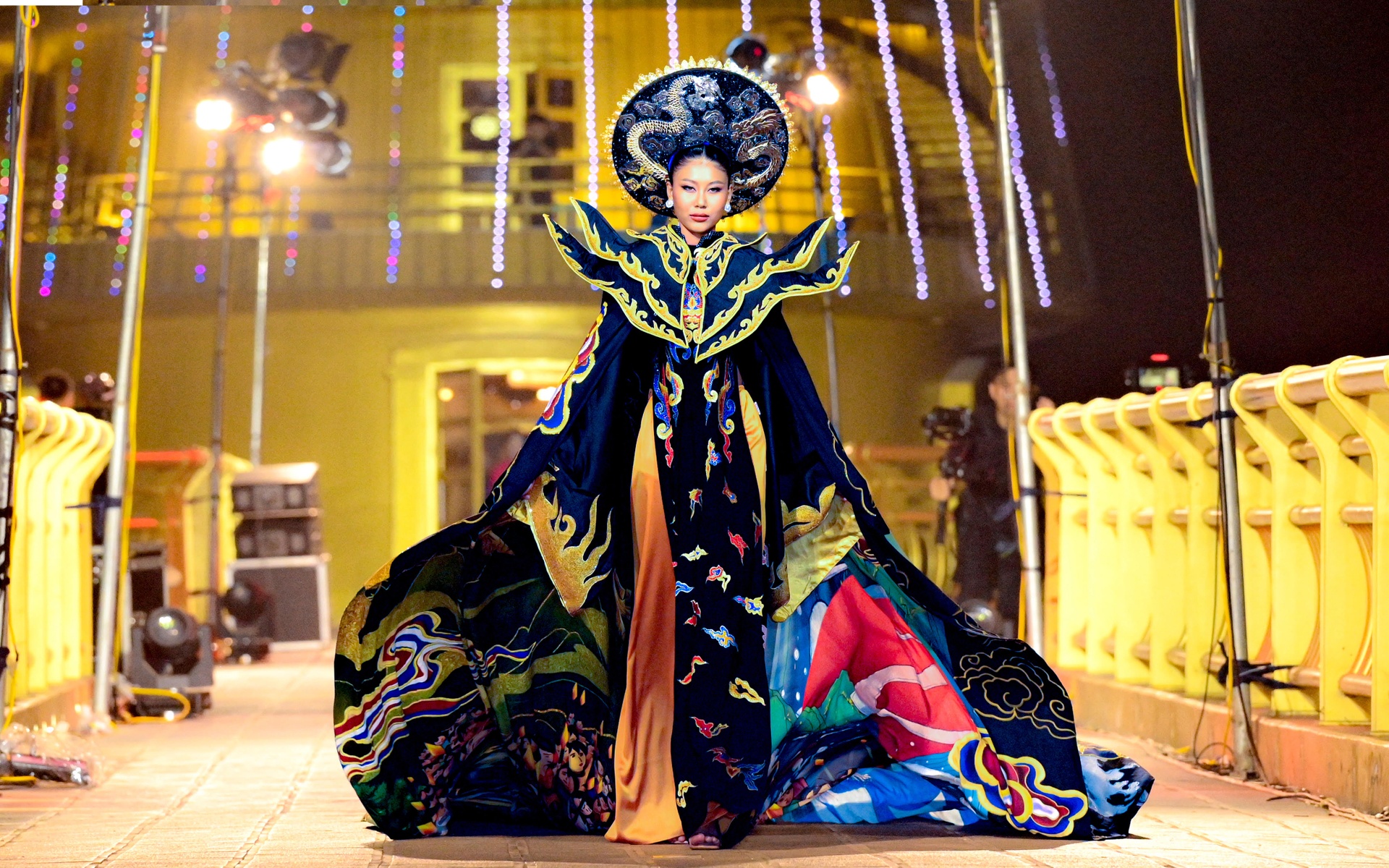 Linh thieng nguon cuoi anh 2