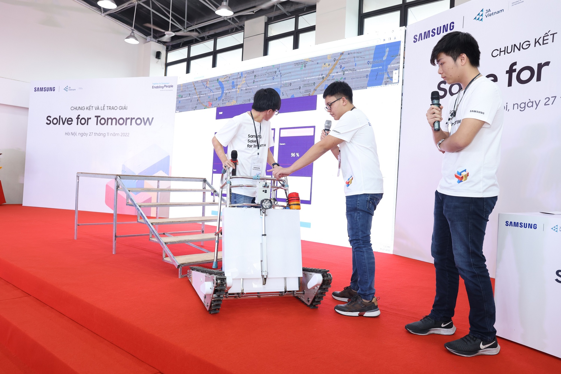 Solve for Tomorrow,  Samsung anh 1