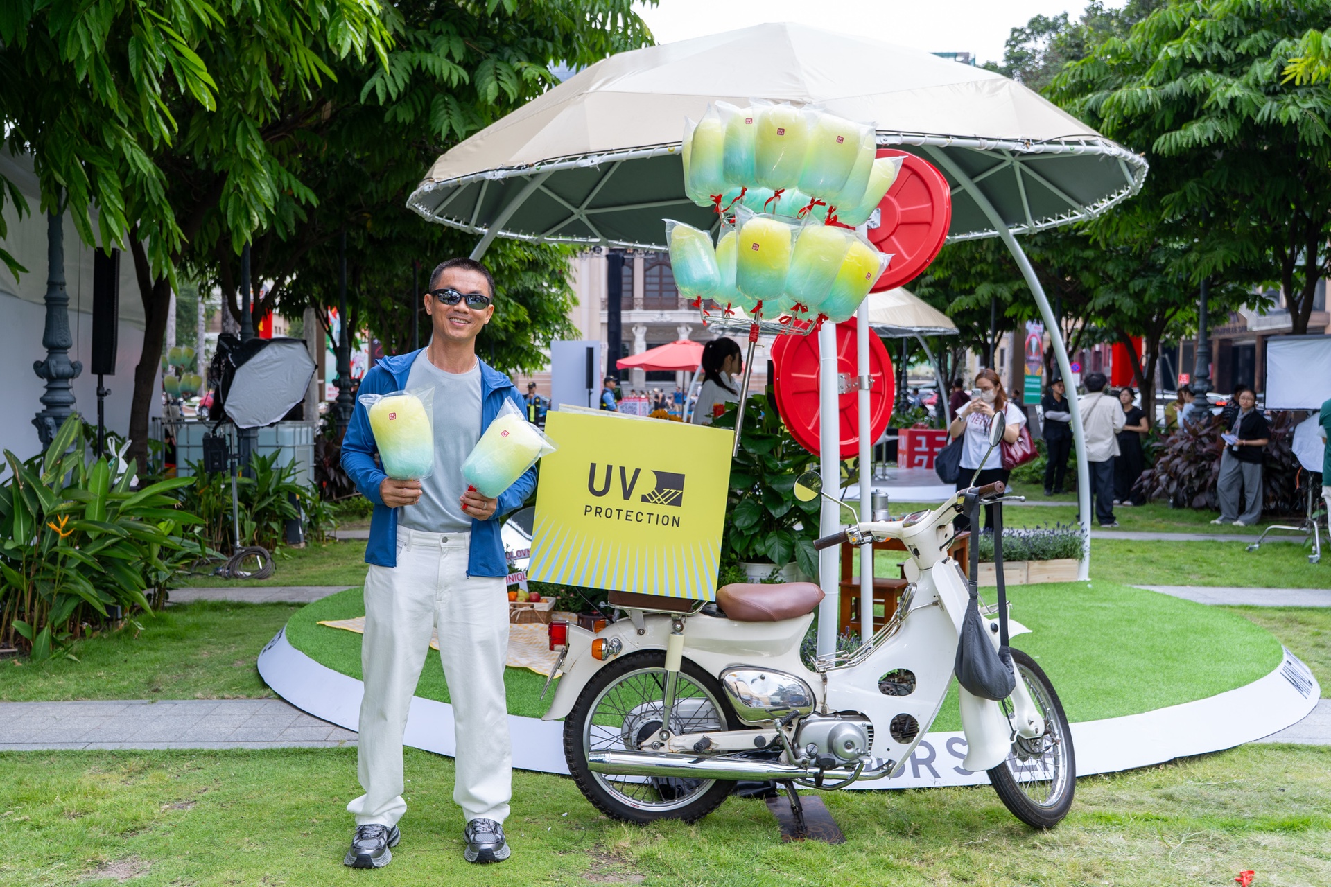 Uniqlo ảnh 19 Uniqlo anh 19