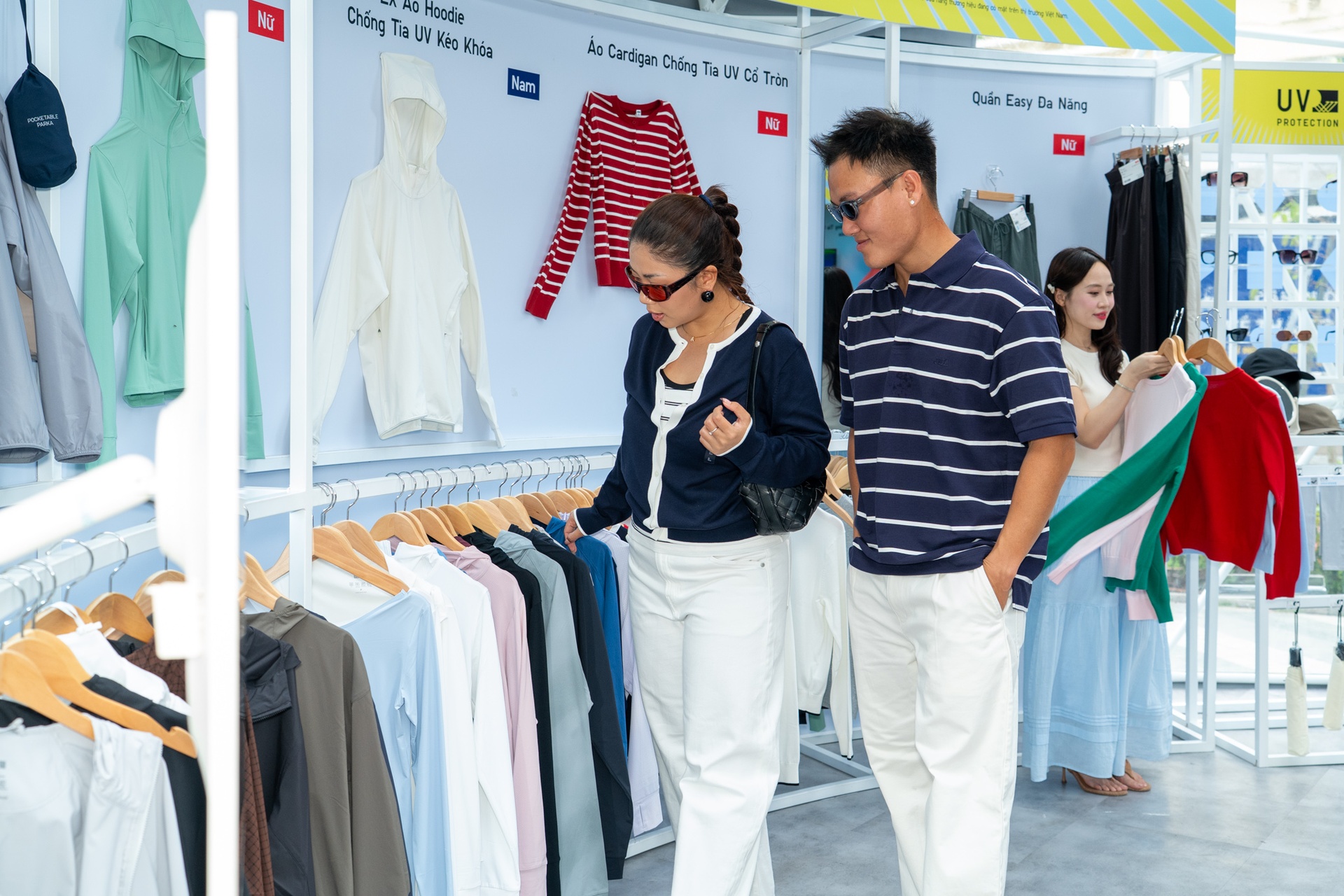 Uniqlo ảnh 16 Uniqlo anh 16
