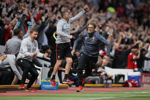 Liverpool,  Arsenal tranh ve du Champions Leagu anh 29