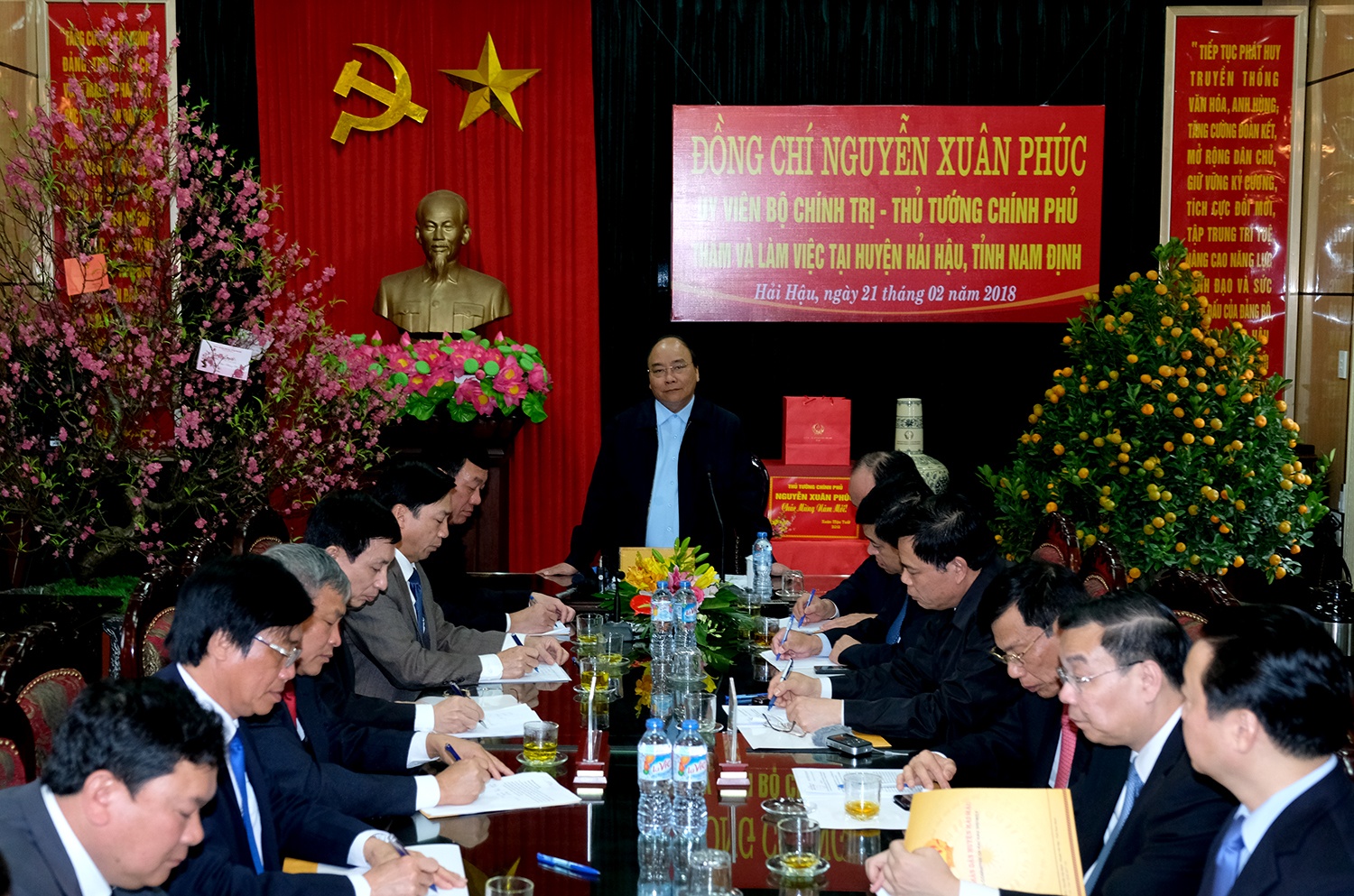Thu tuong Nguyen Xuan Phuc anh 1