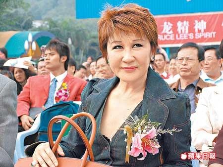 Hai bong hong cua Ly Tieu Long anh 4