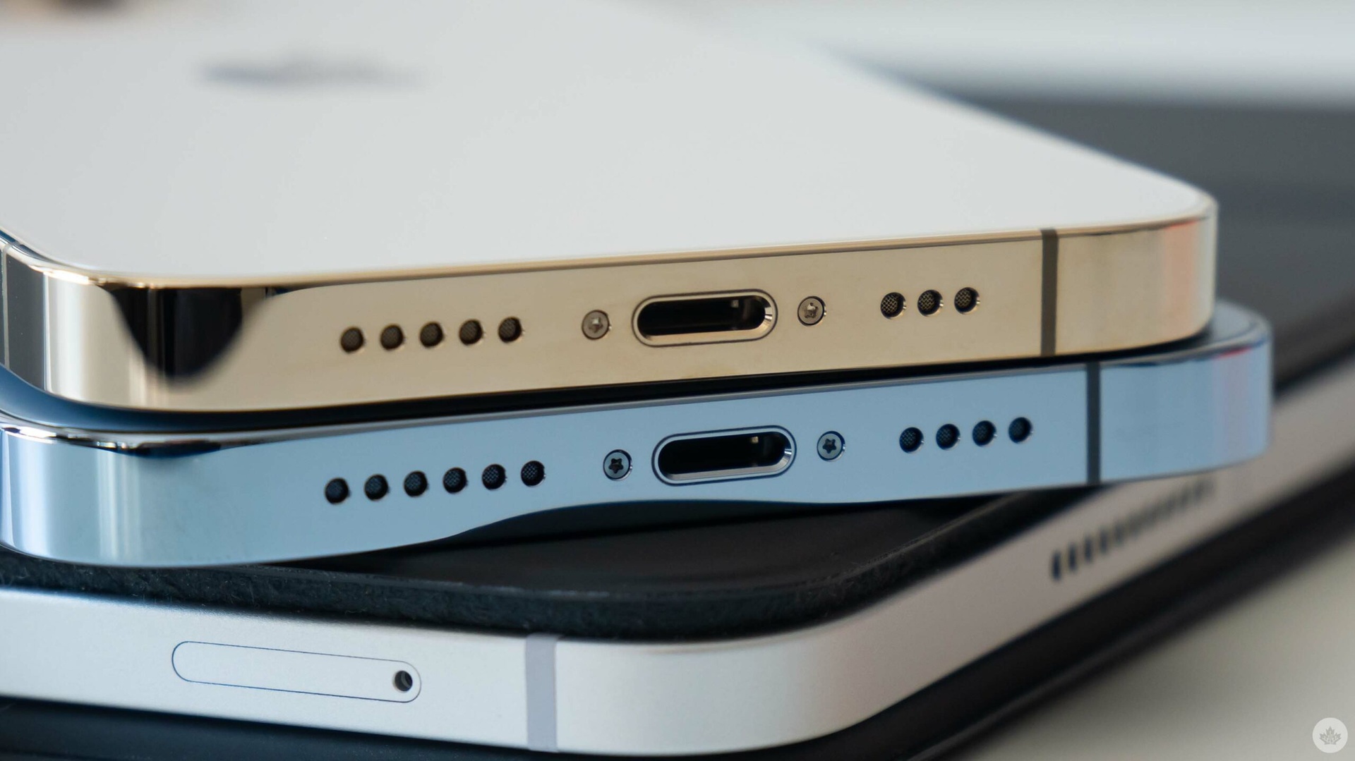 Apple co nen giu cong Lightning anh 2