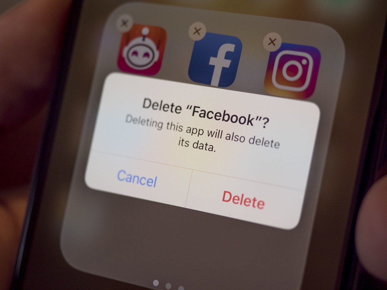 Tiet lo ve cam giac tieu cuc khi dung Facebook anh 1