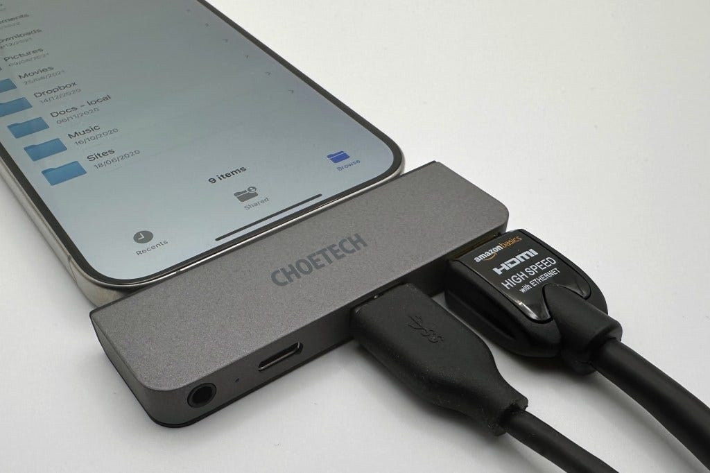 Cong USB-C tren iPhone 15 anh 7