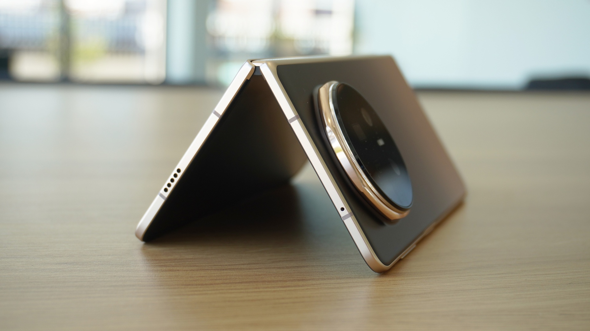 smartphone man hinh gap, smartphone gap Samsung, Honor Magic V5, smartphone sieu mong anh 10