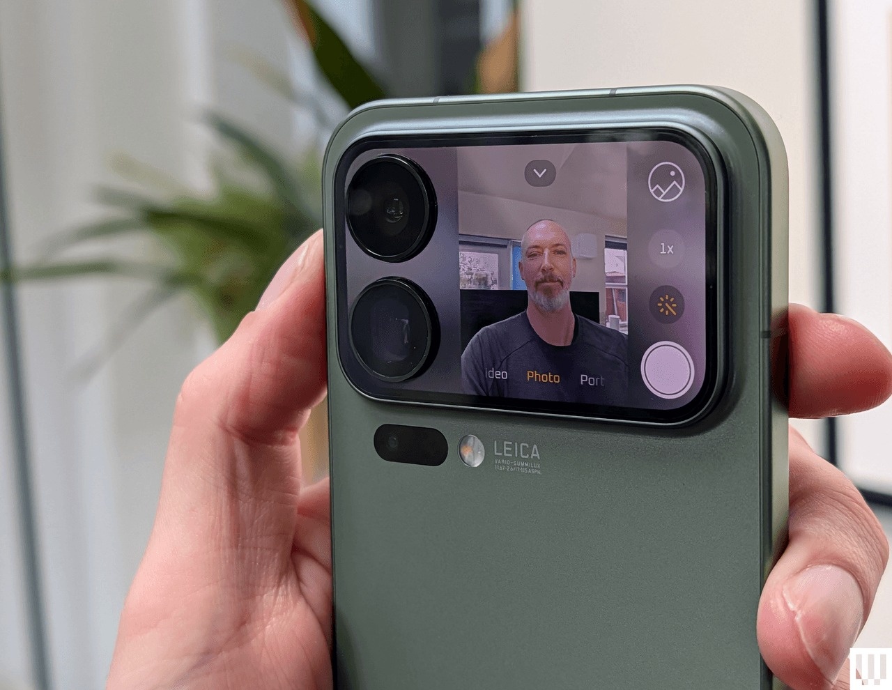 Xiaomi 17 Pro Max, danh gia Xiaomi 17, iPhone 17 Pro Max, smartphone Xiaomi 17 Pro anh 9