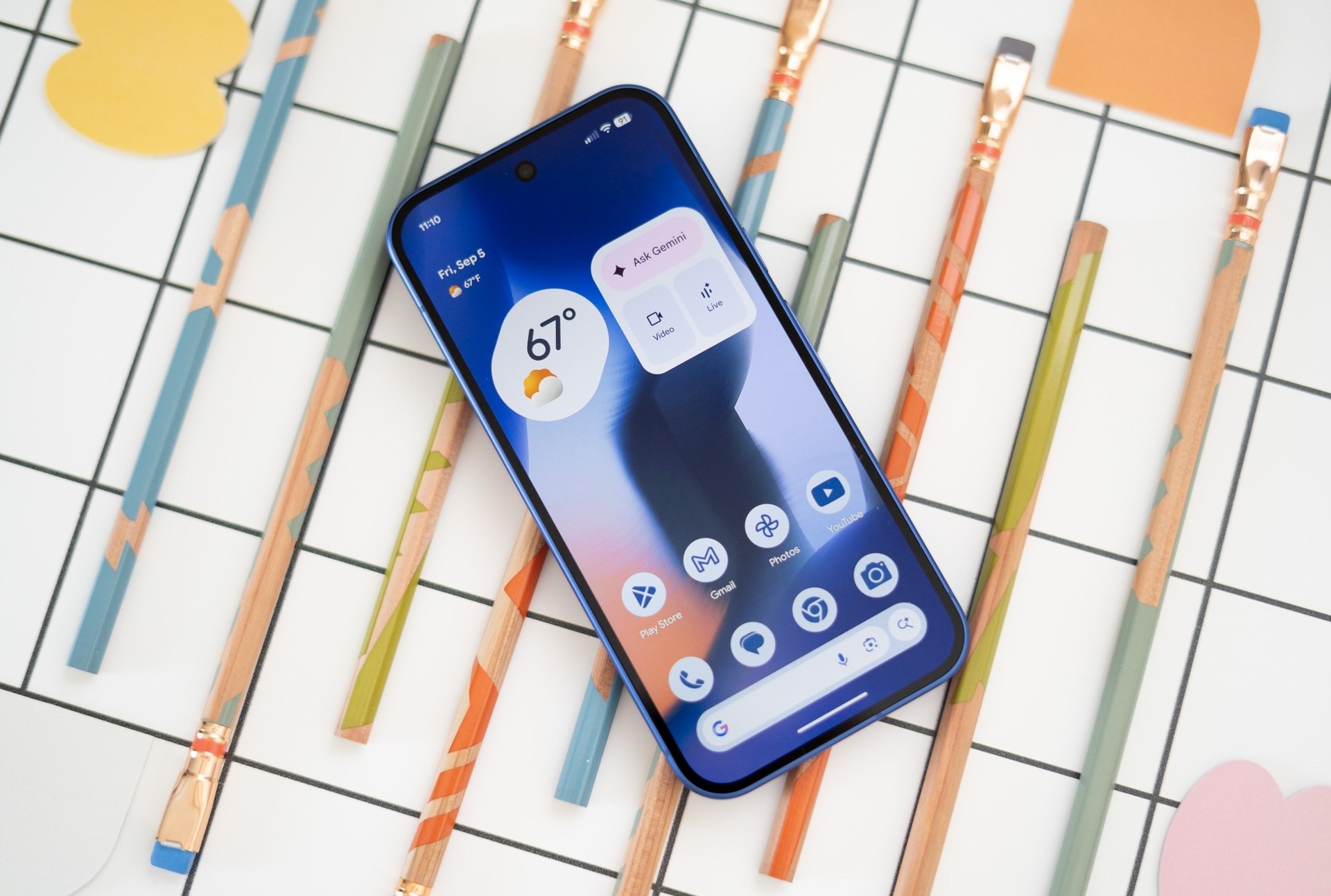 mua smartphone Android, giao dien Android, Google Pixel la gi, Samsung Galaxy S25 Ultra anh 2
