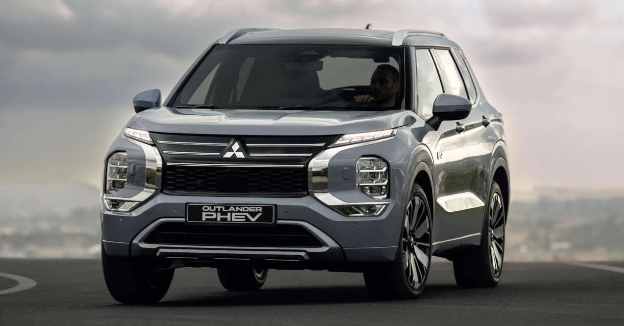 Mitsubishi Outlander anh 1