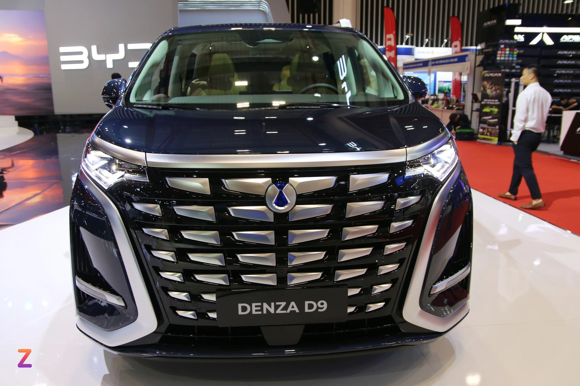 Denza D9 anh 4