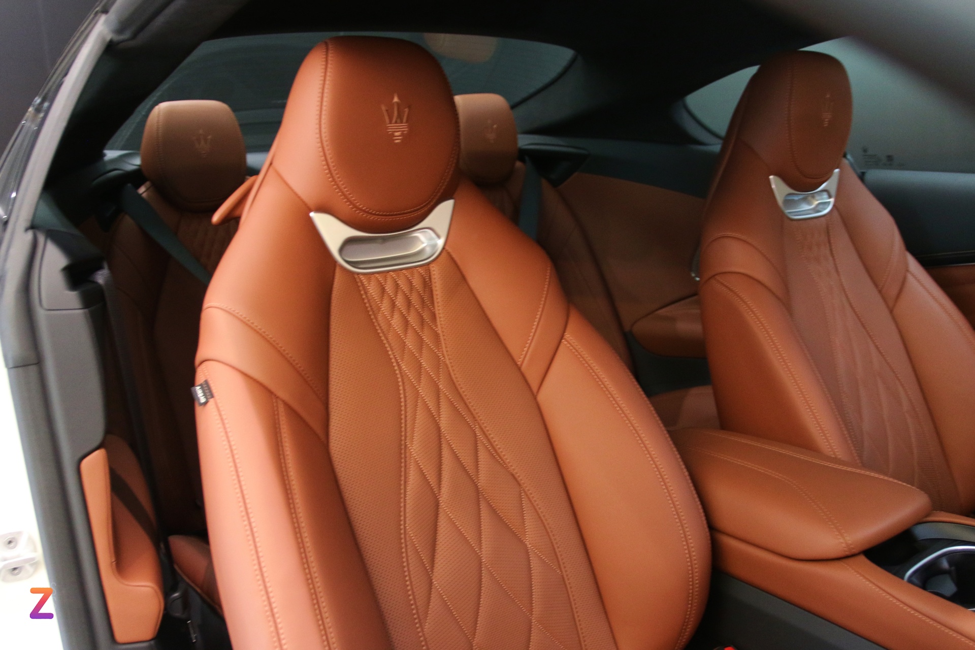 Maserati GranTurismo anh 20