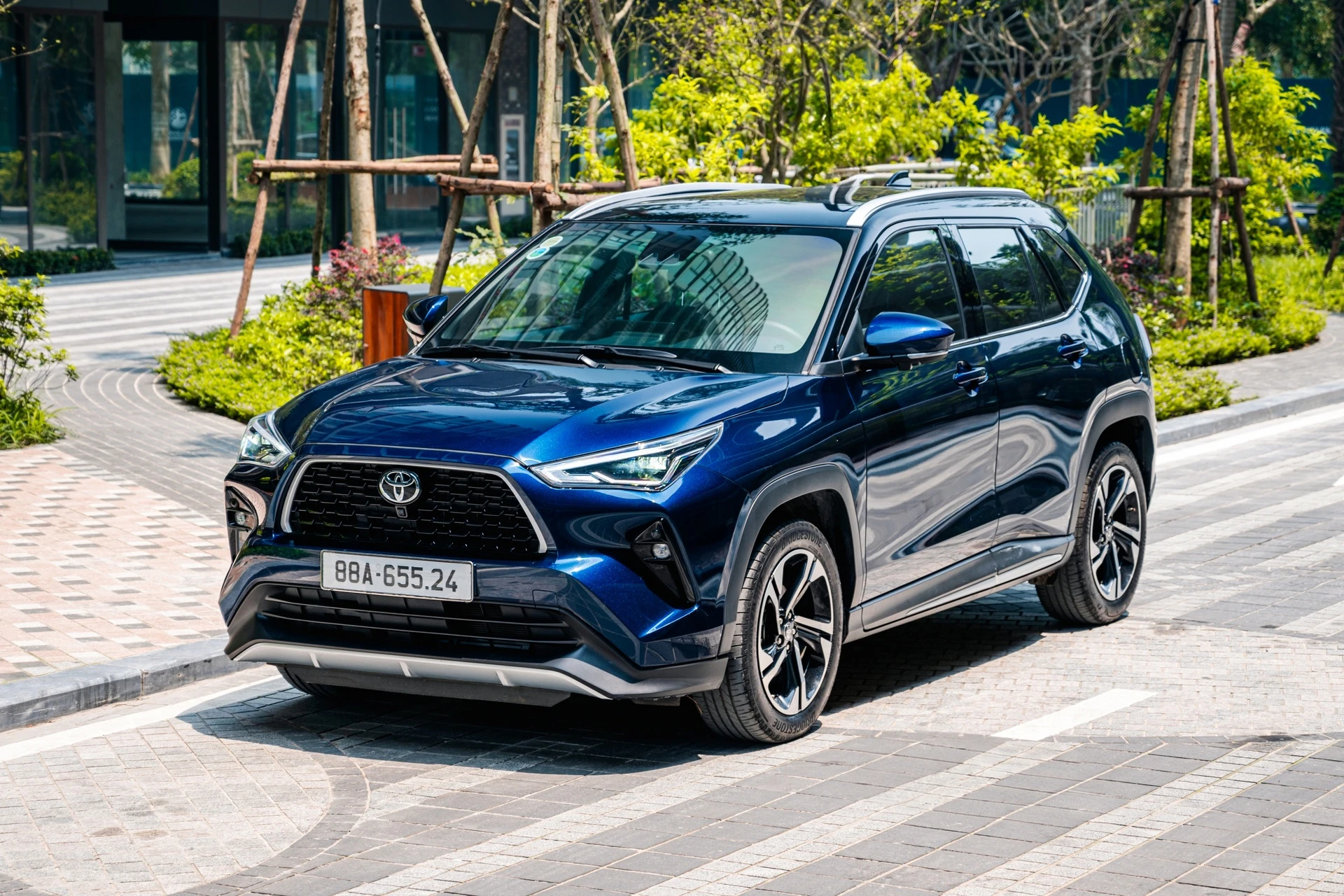 xe hybrid anh 7