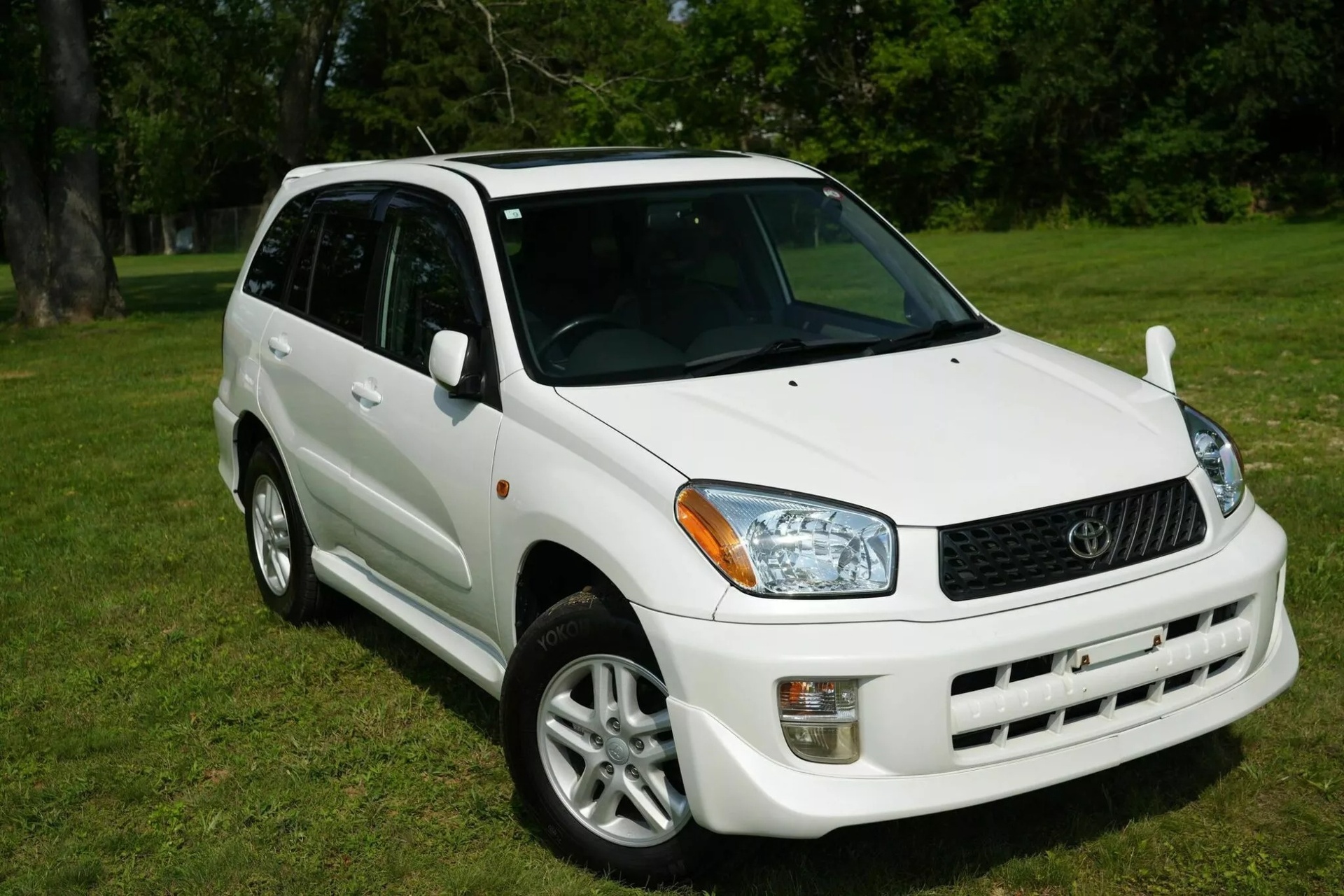 Toyota RAV4 anh 1