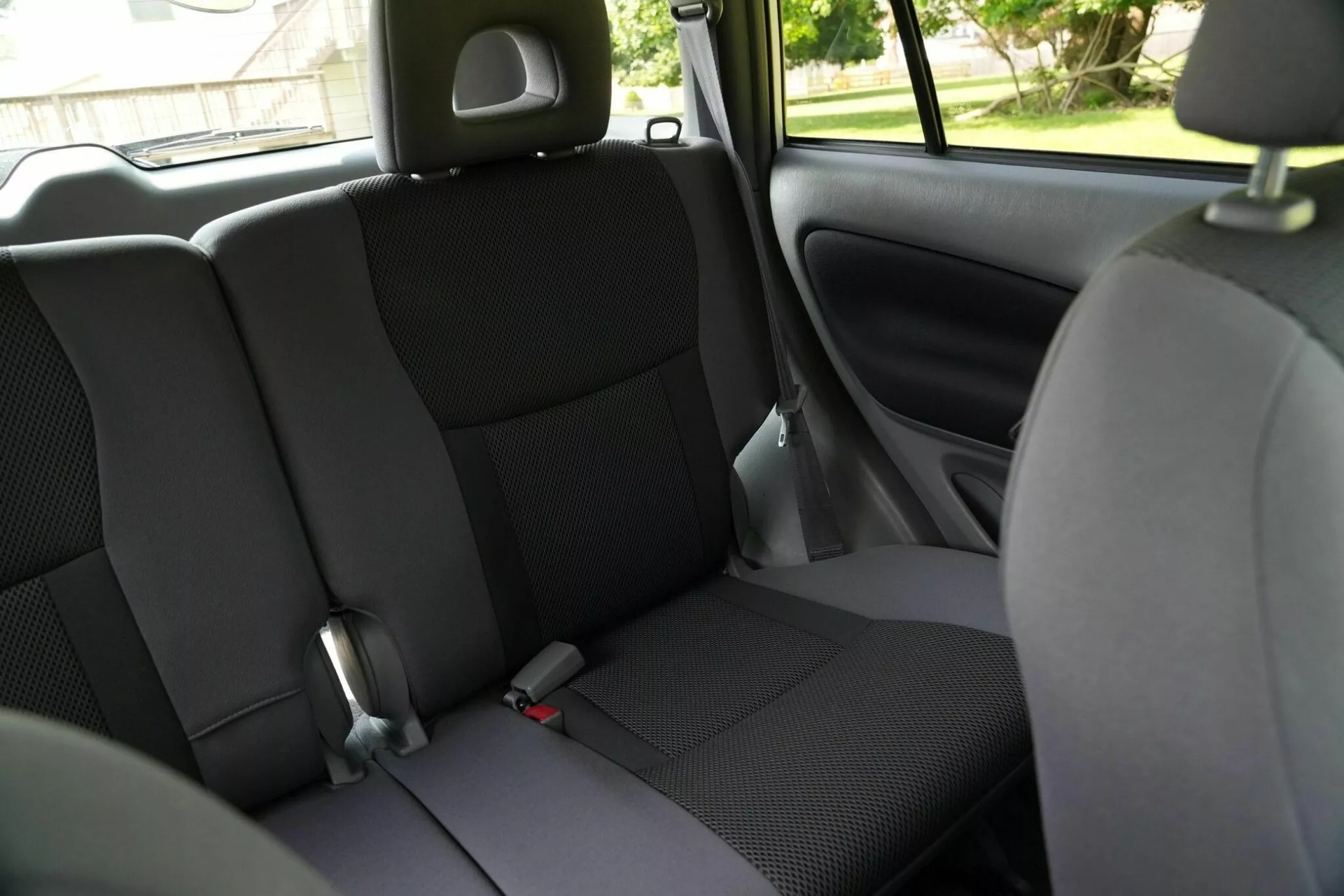 Toyota RAV4 anh 7
