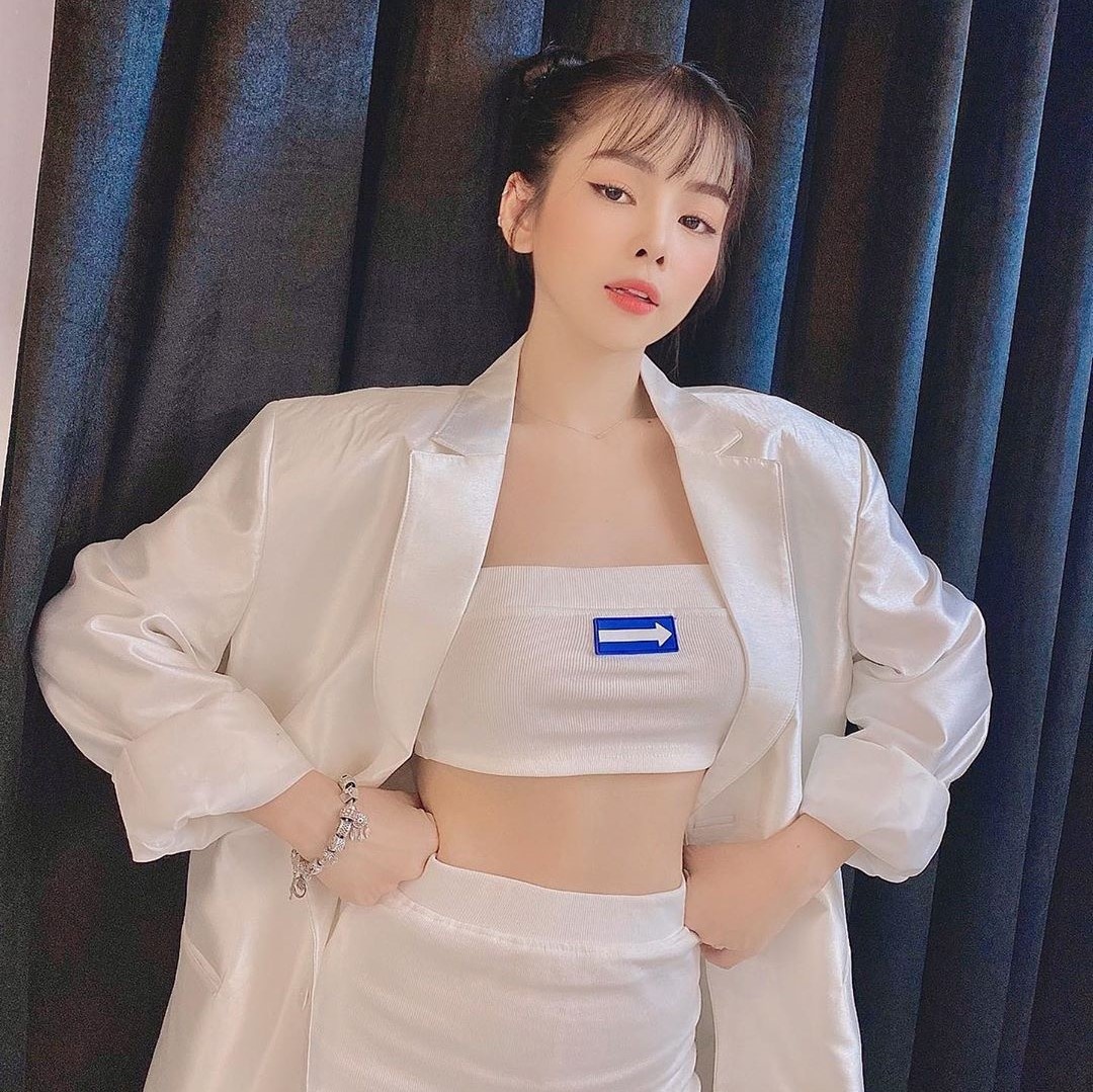 dj nu viet mac gi anh 1