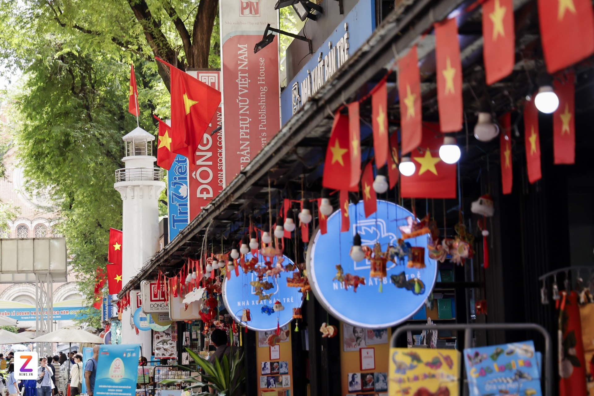 duong sach tp.hcm anh 1