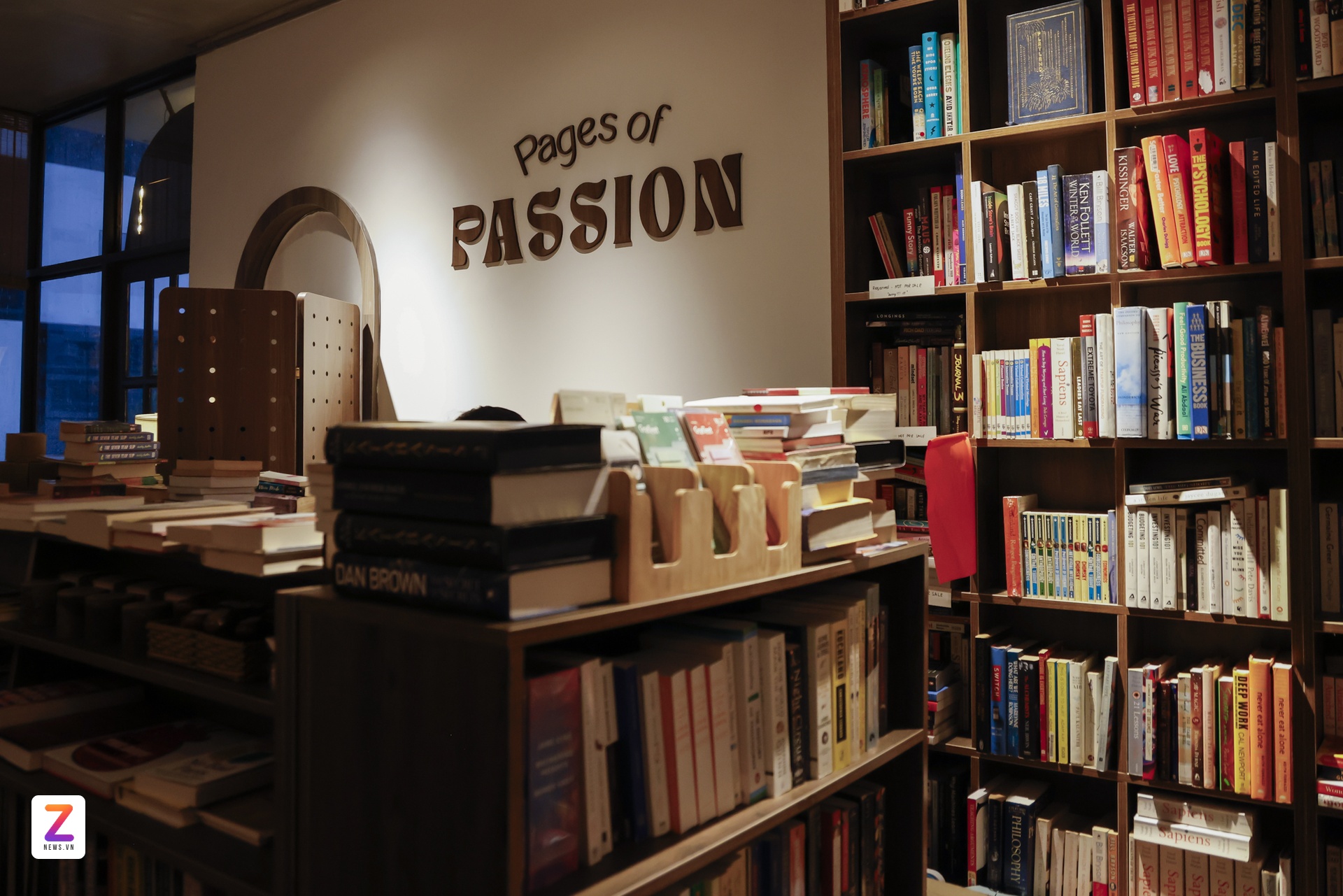 tiem sach ngoai van tphcm anh 10