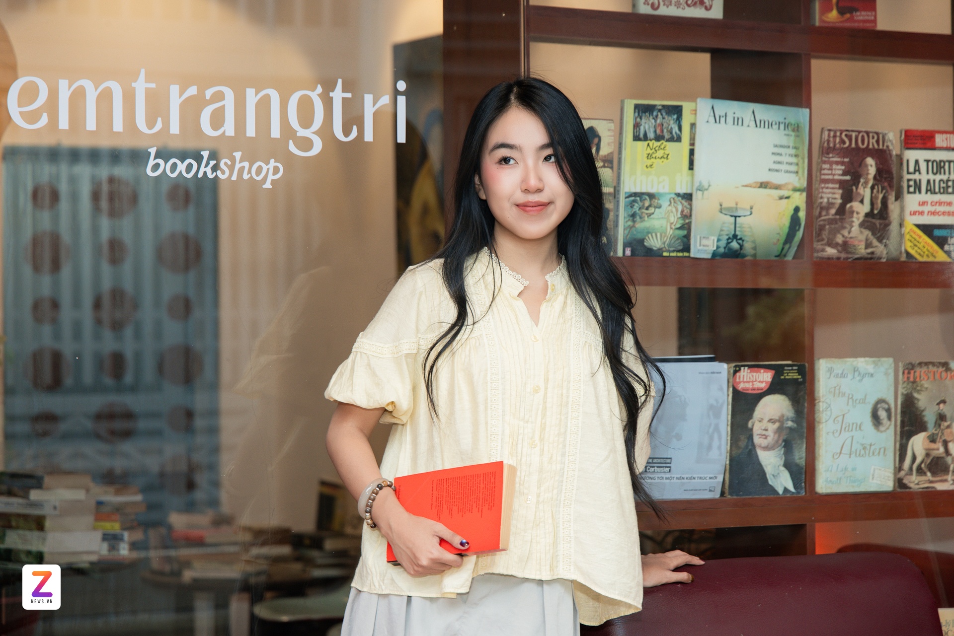 tiệm sách ảnh 18
