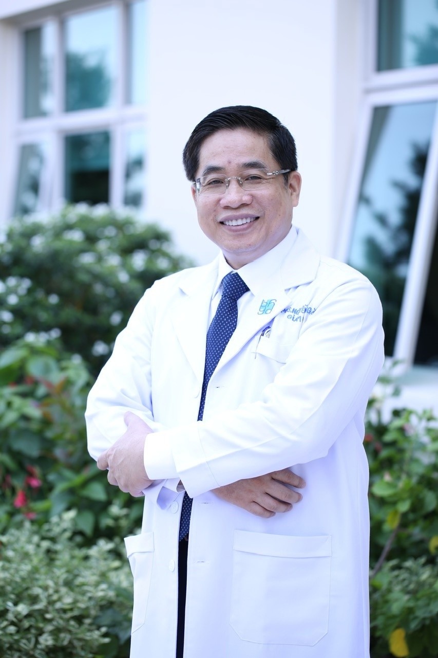 hoa dat ten bac si anh 2