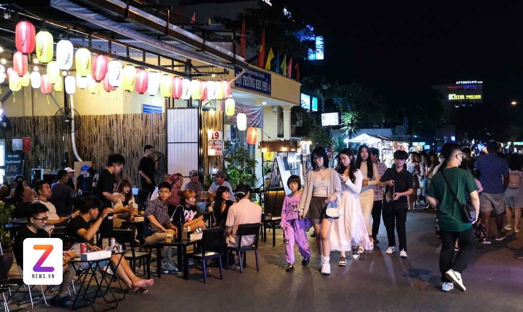 pho dem Thao Dien anh 6