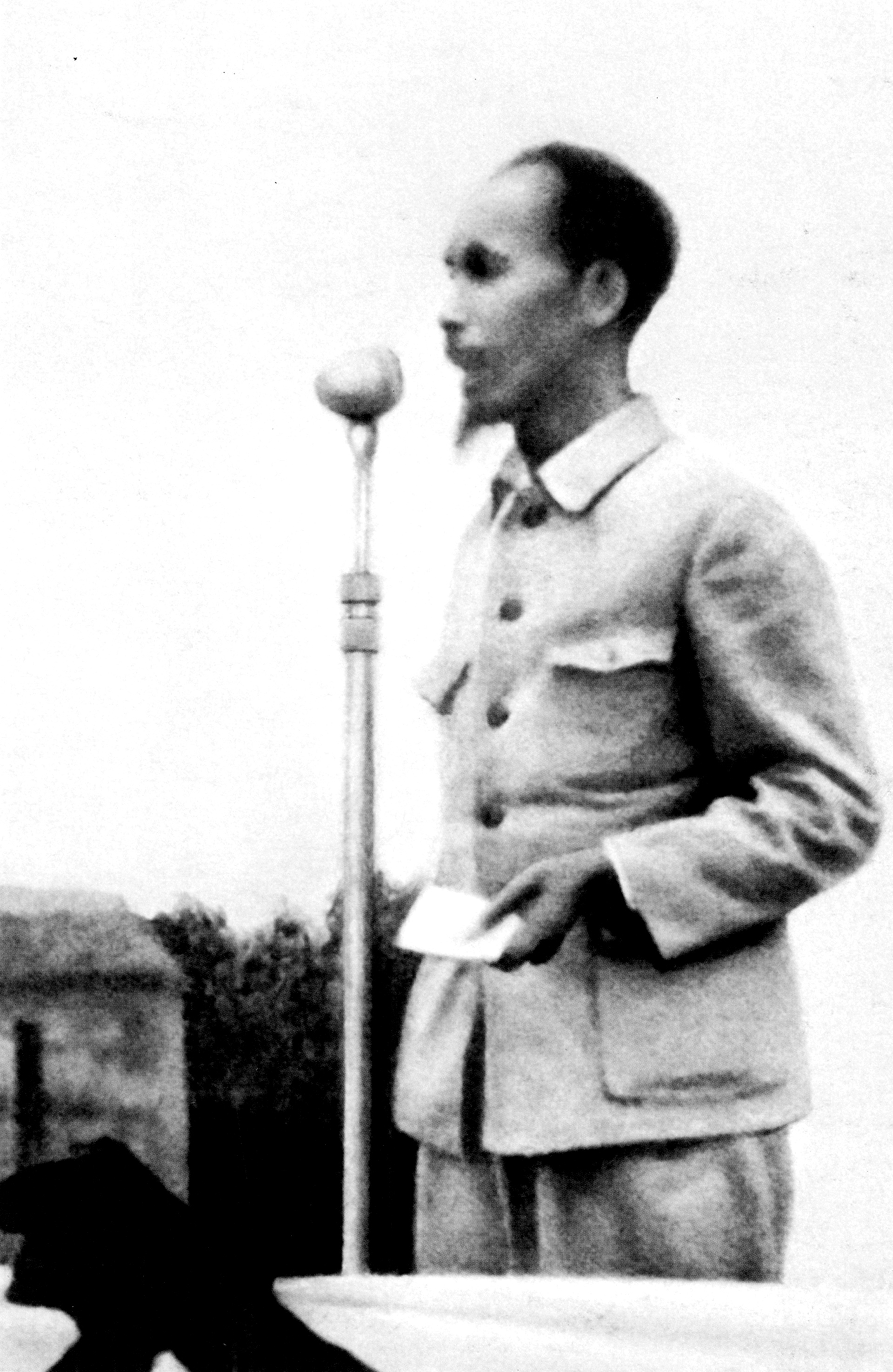 Chu tich Ho Chi Minh anh 9