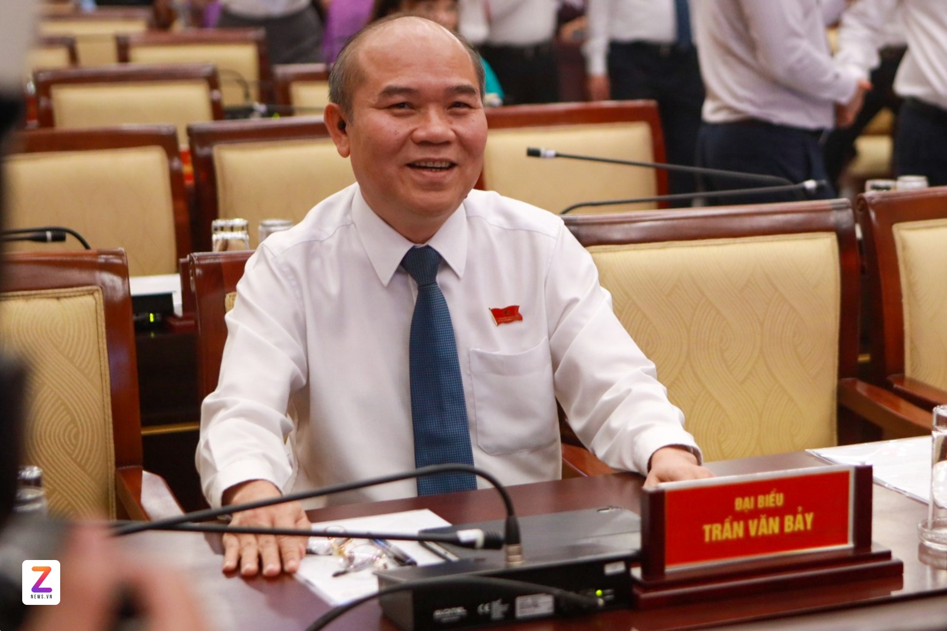 Báo Dân Xã pho chu tich ubnd tp anh 2