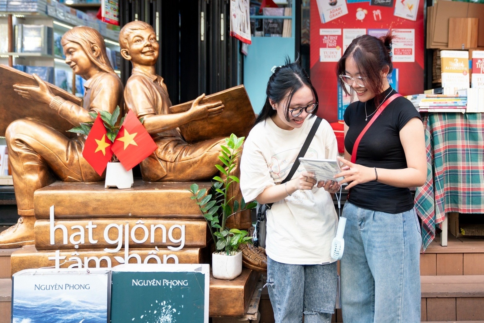 duong sach tp.hcm anh 1