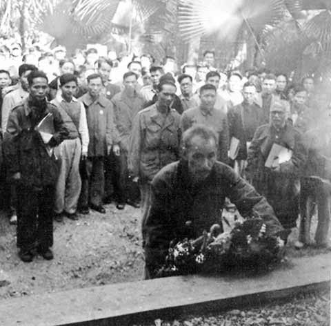 ho chi minh anh 7