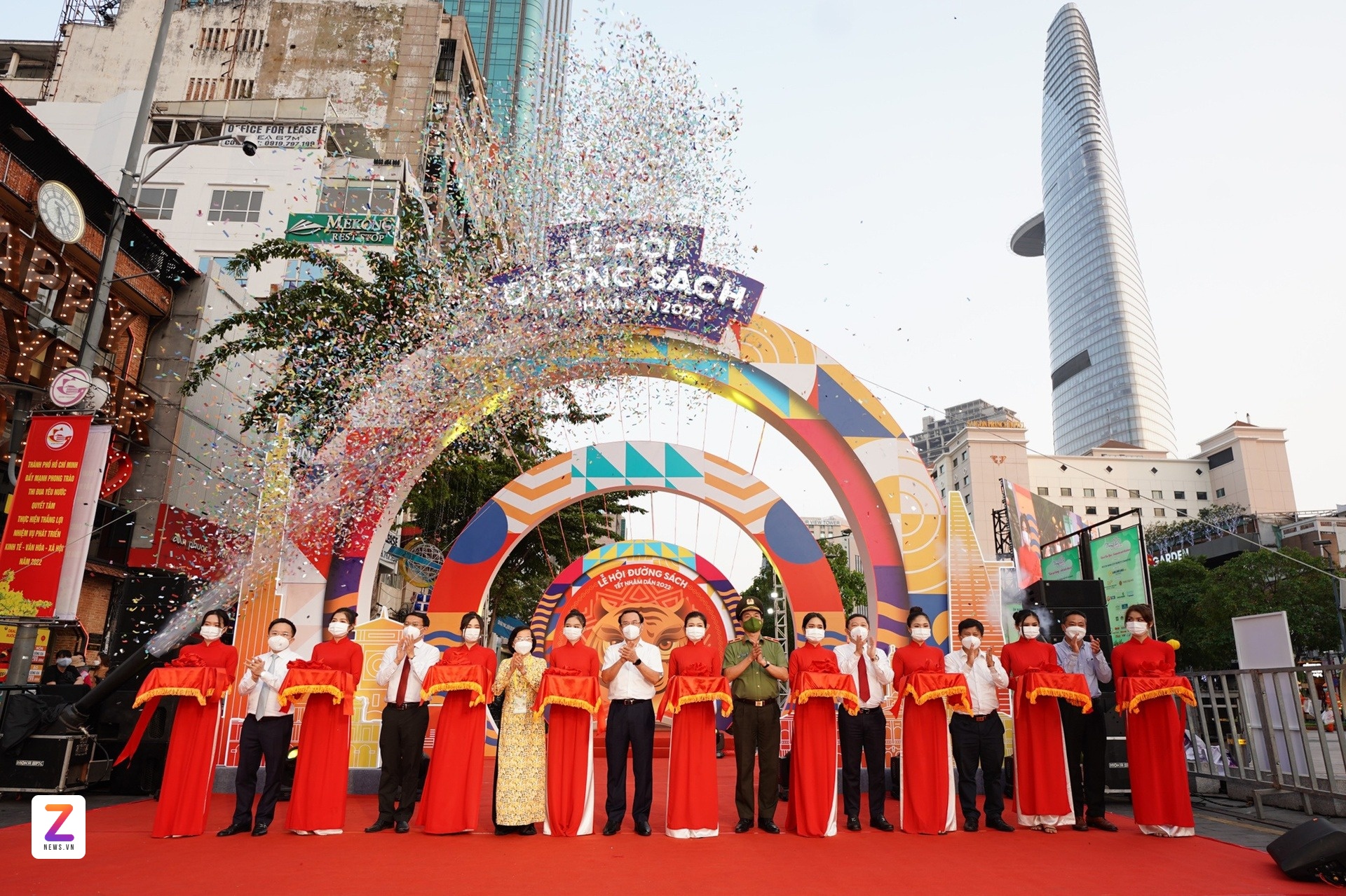 duong sach Tet anh 14