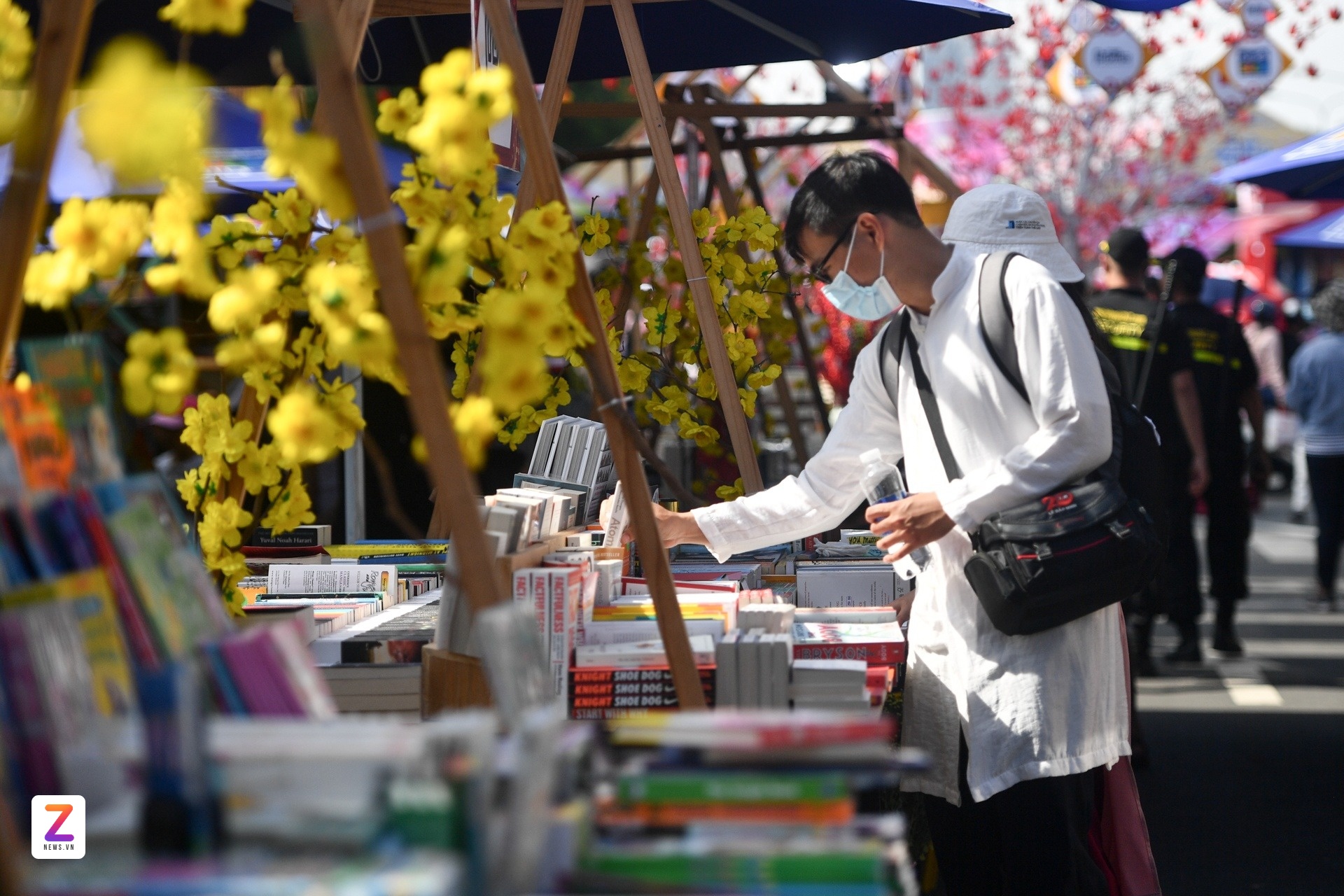 duong sach Tet anh 13