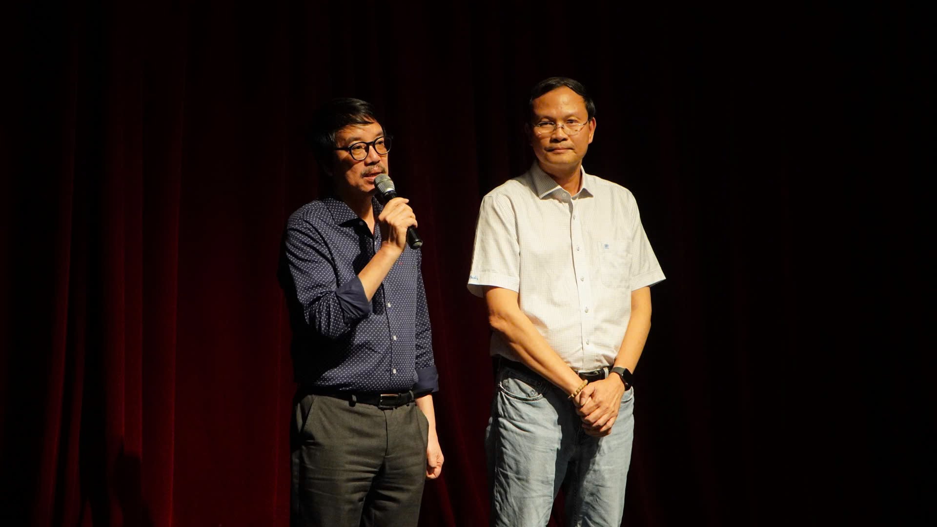 sách ảnh 2