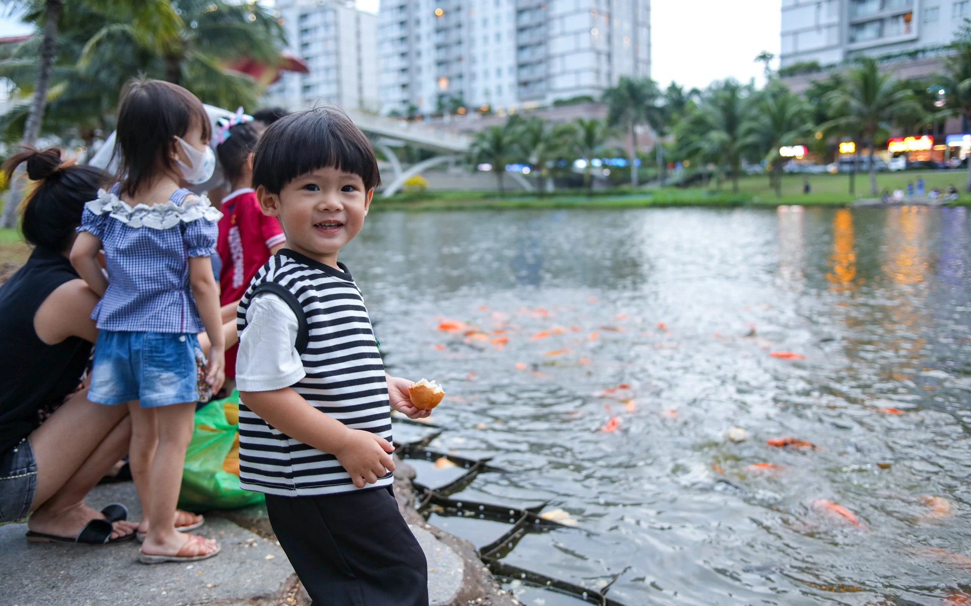 trung tam hanh chinh anh 36