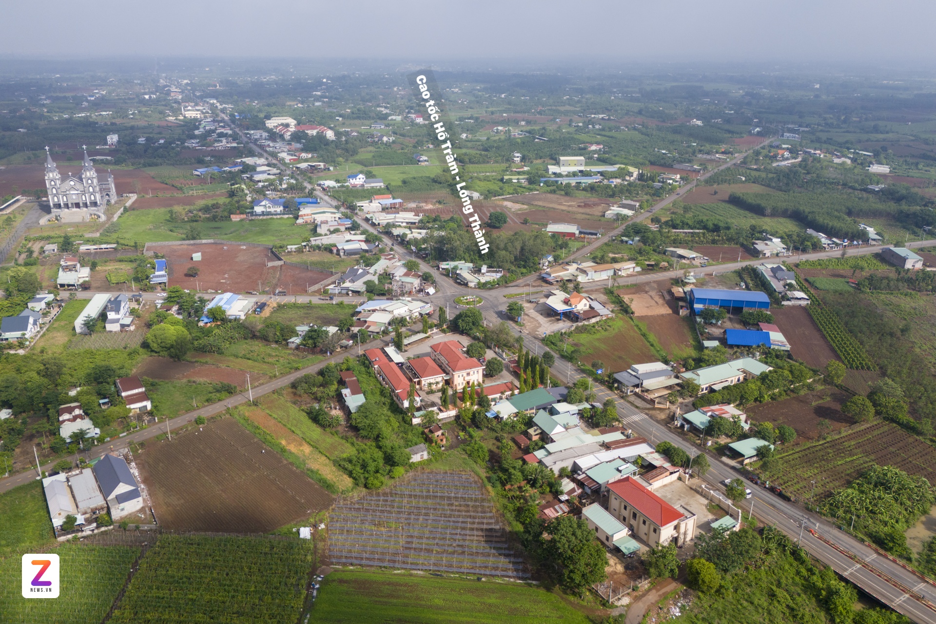 long thanh ho tram anh 9