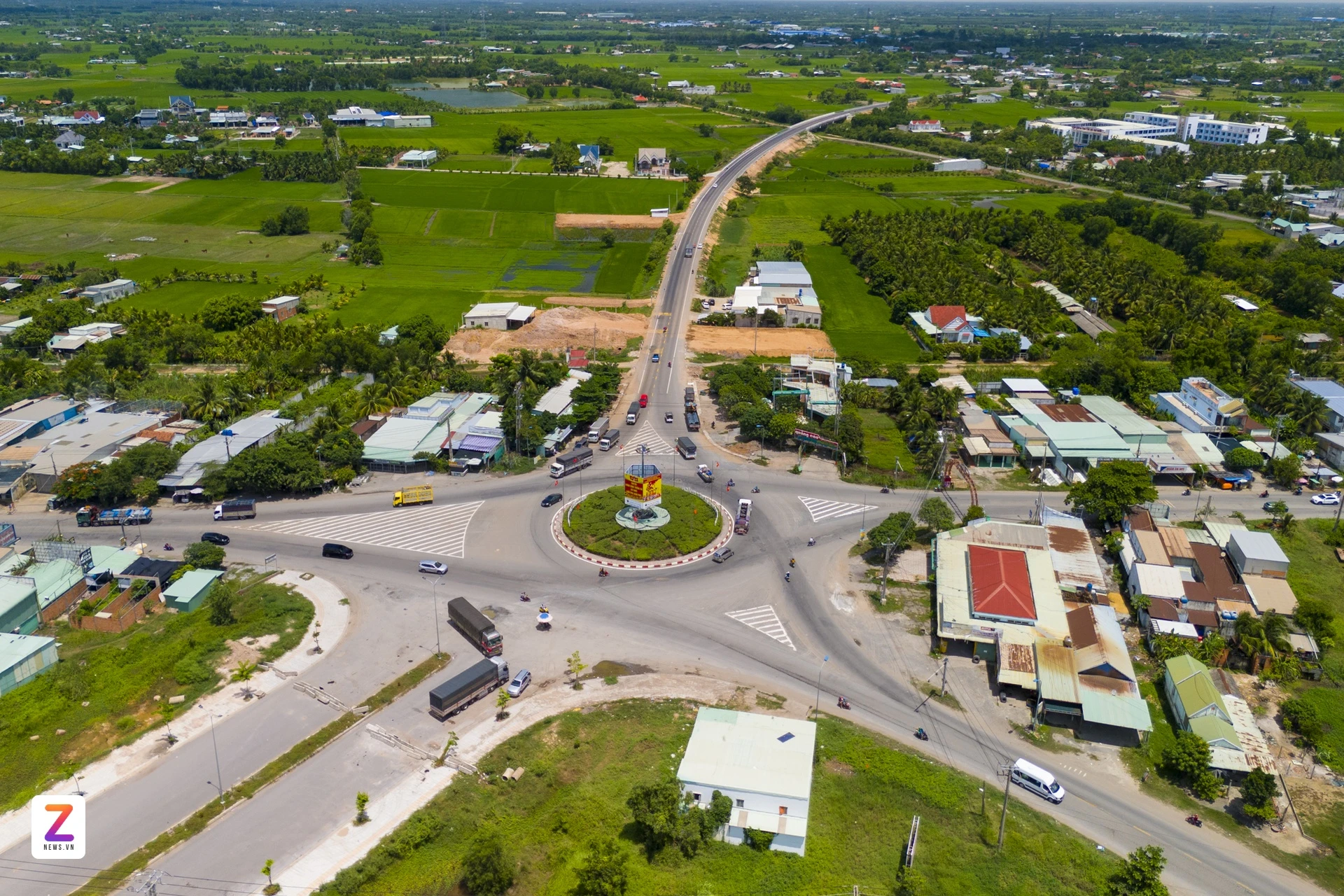 đường hồ chí minh ảnh 1