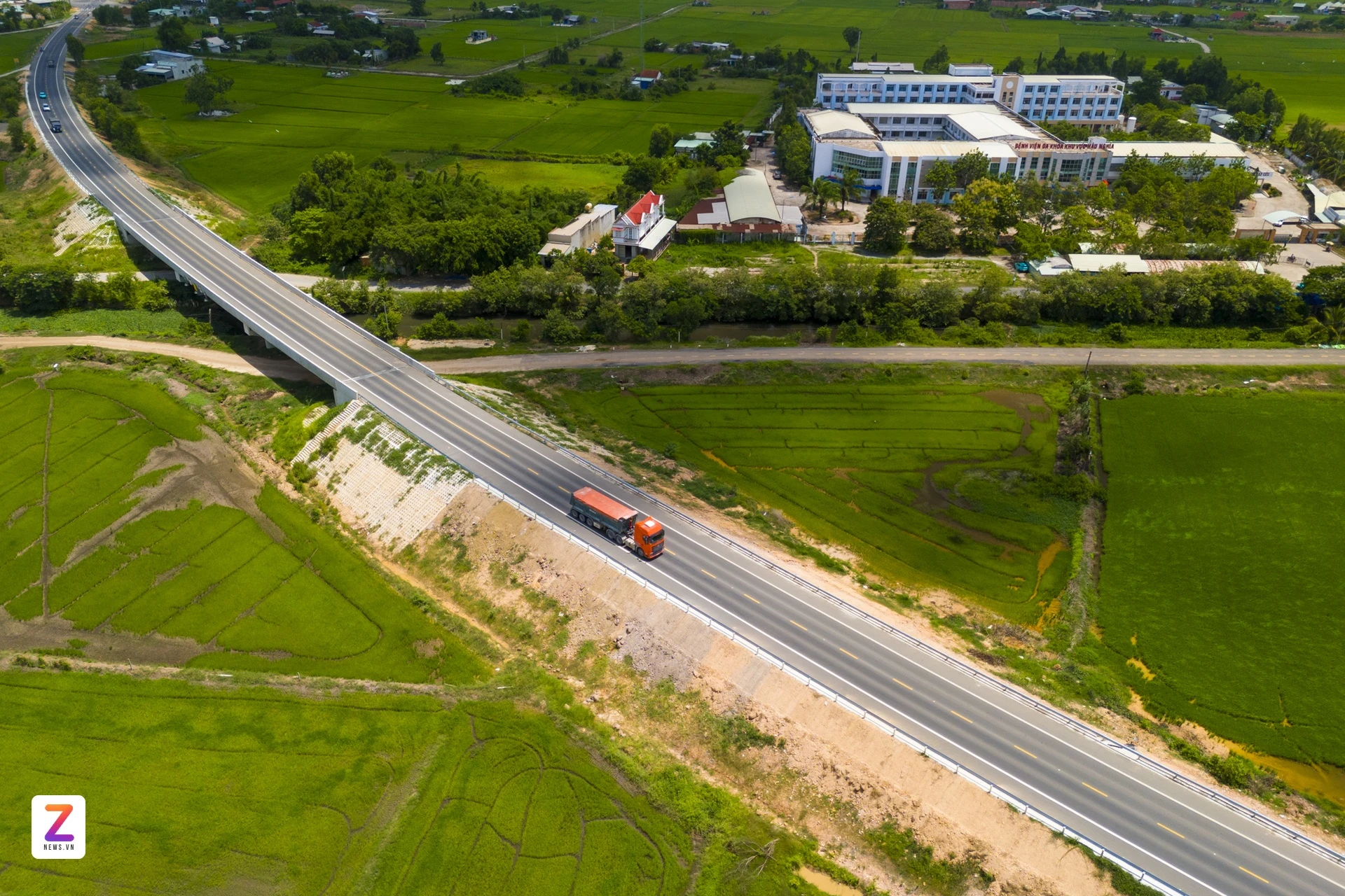 đường hồ chí minh ảnh 3