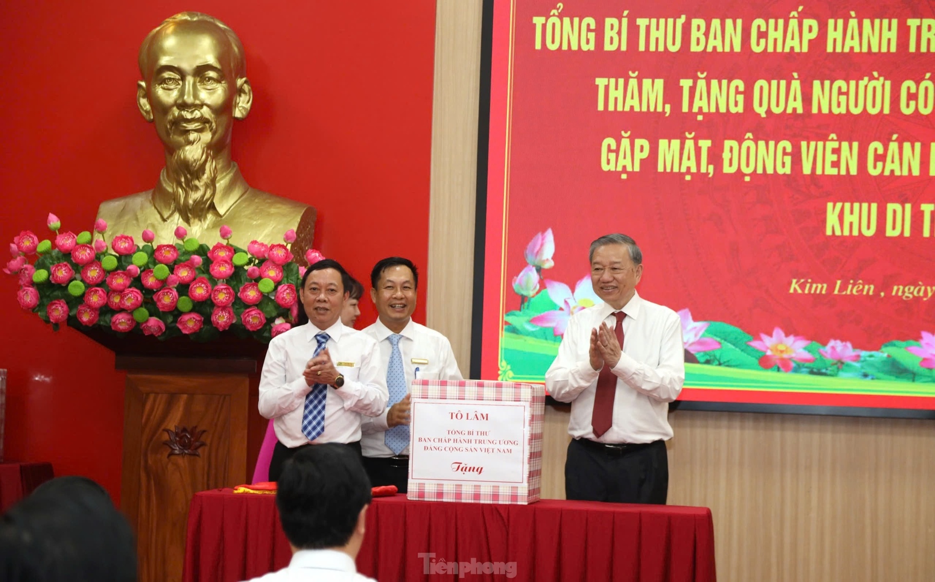 Ho Chi Minh anh 5