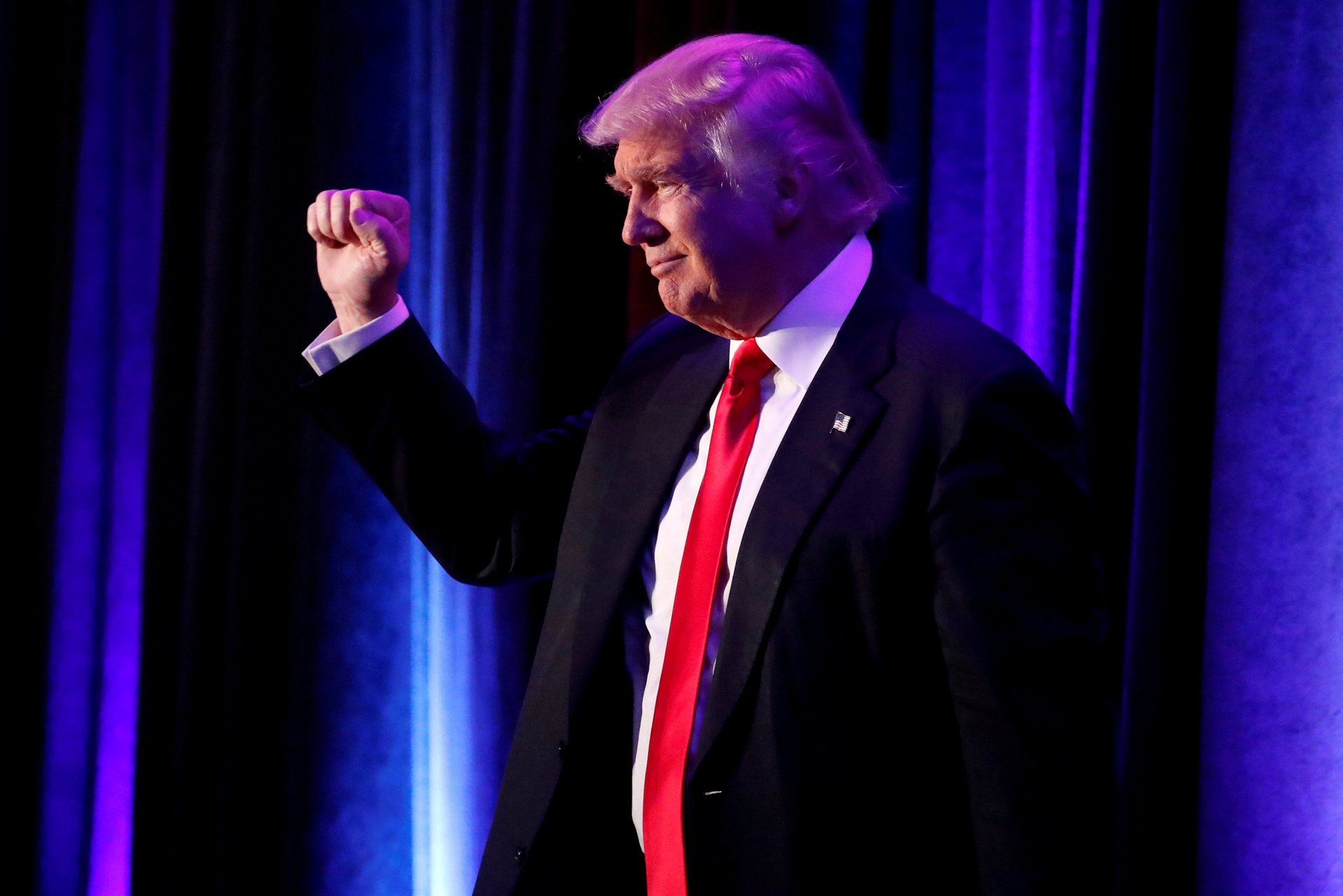 Donald Trump rut khoi TPP anh 1