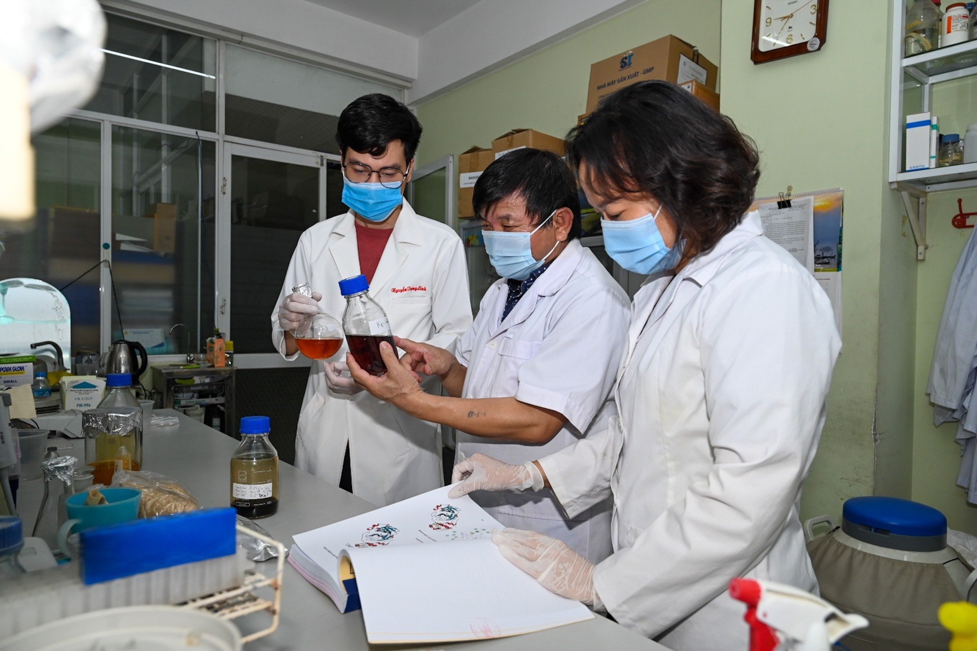 viet nam nghien cuu thuoc dieu tri covid-19 anh 2