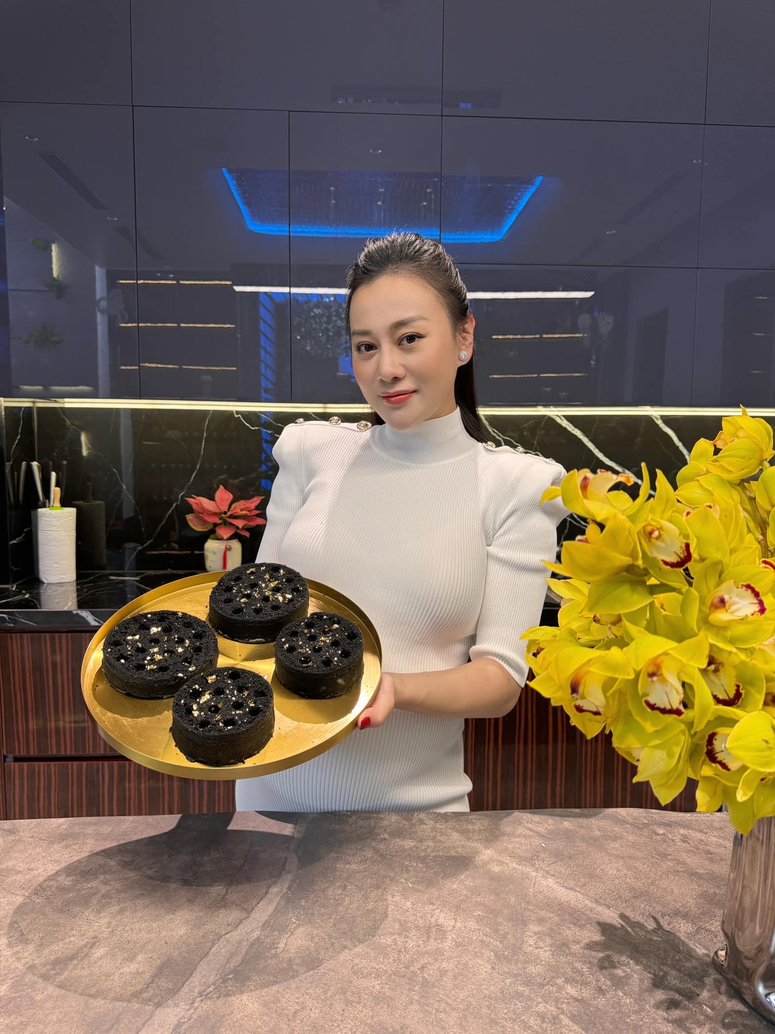Phuong Oanh nau an anh 15