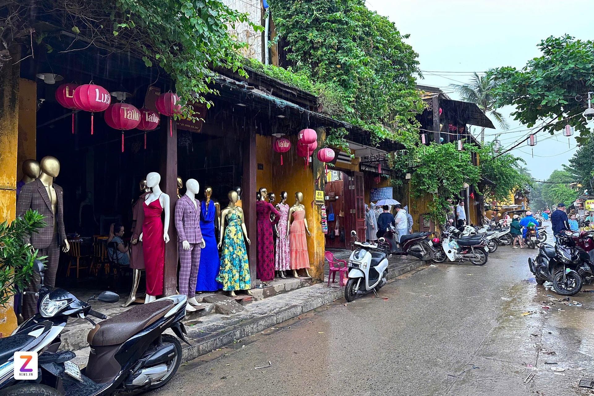 Hoi An mua lu anh 15