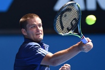 Tay vot 2 lan vao ban ket US Open du giai Vietnam Open hinh anh