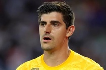 Thibaut Courtois tra gia cho su ngao man hinh anh