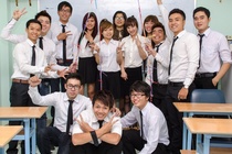 Mo canh cua tuong lai voi trung cap nghe hinh anh