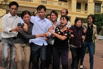 Ong Chan lan dau tiet lo viec bi ‘lam nhuc’ trong trai giam hinh anh