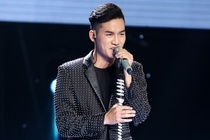 Hot boy 20 tuổi khiến HLV The Voice mâu thuẫn khi giành giật